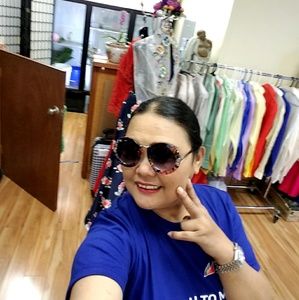 Meet your Posher, Via